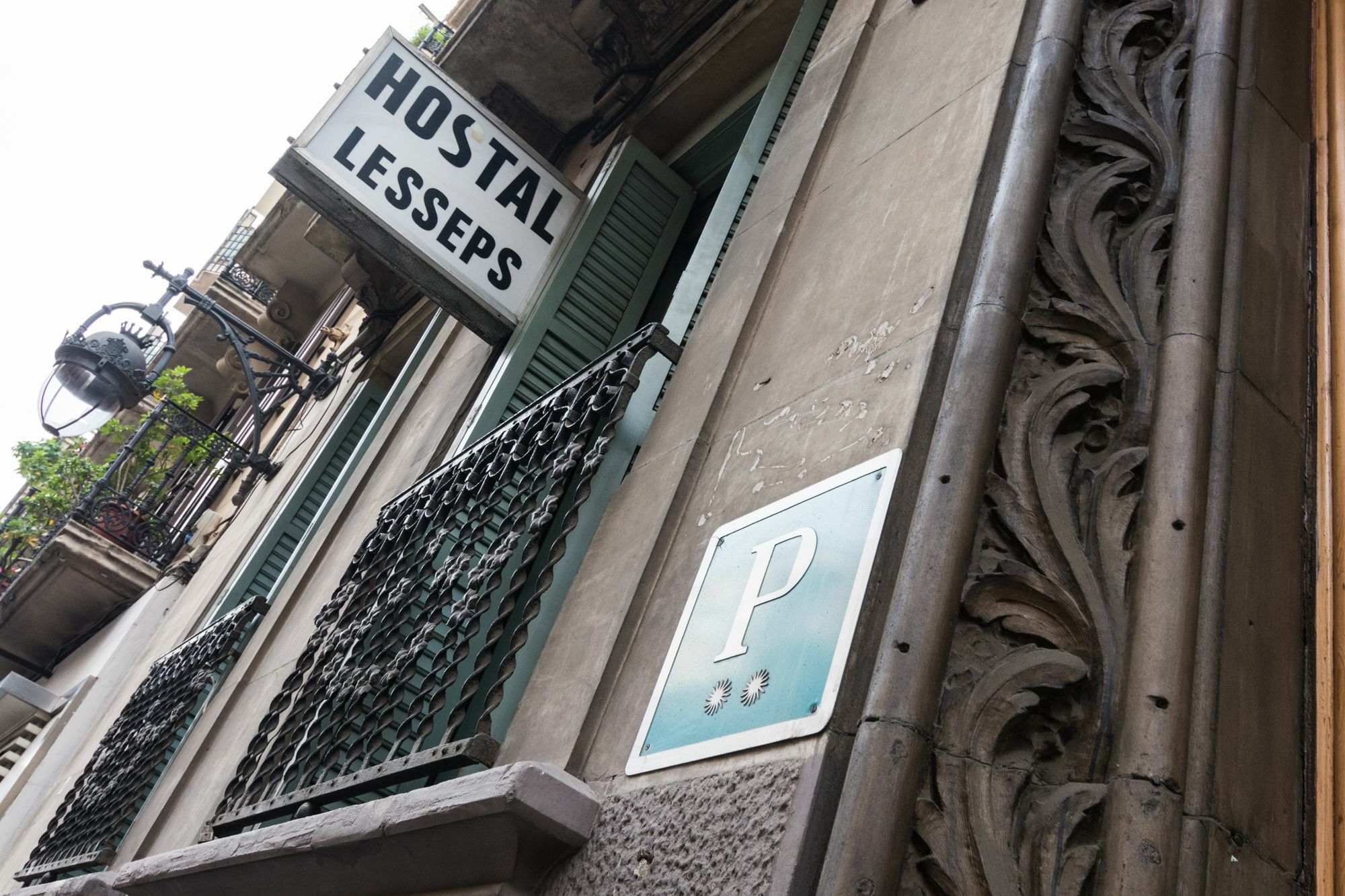 Hostal Lesseps Barcelona Buitenkant foto