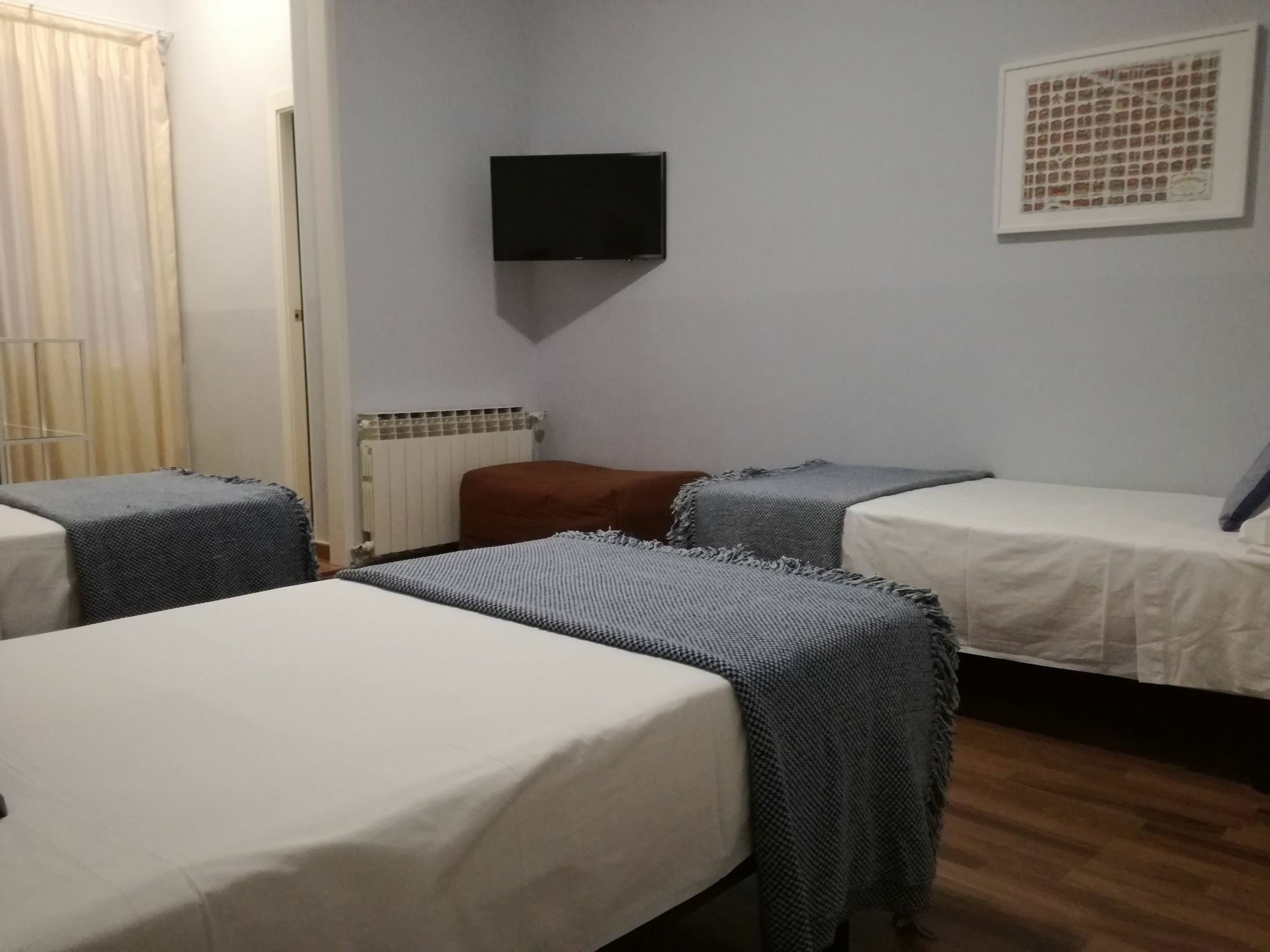 Hostal Lesseps Barcelona Buitenkant foto